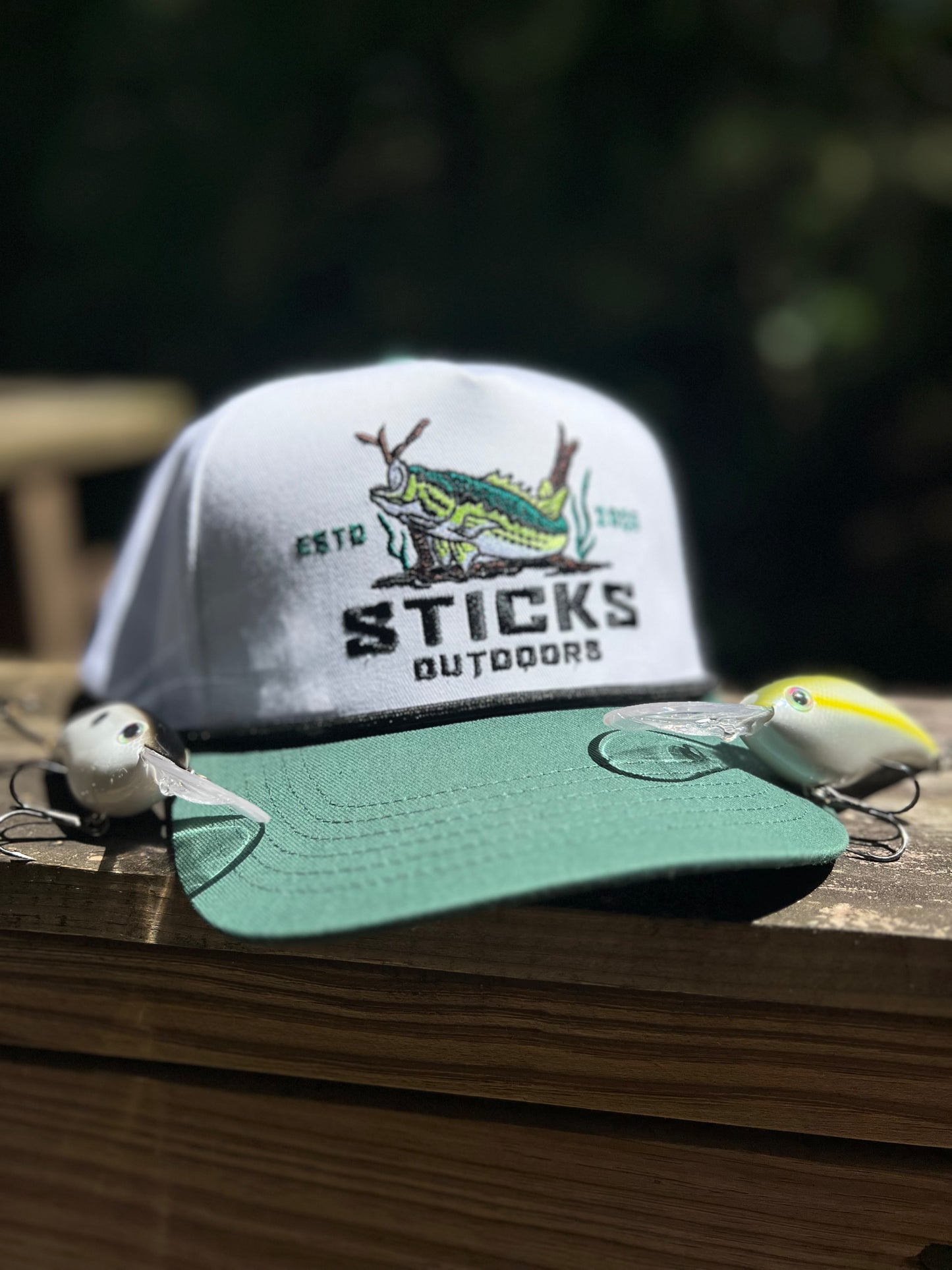 White/Green Bass Rope Hat